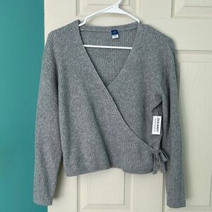 Old Navy Gray V-Neck Sweater with Wrap Design